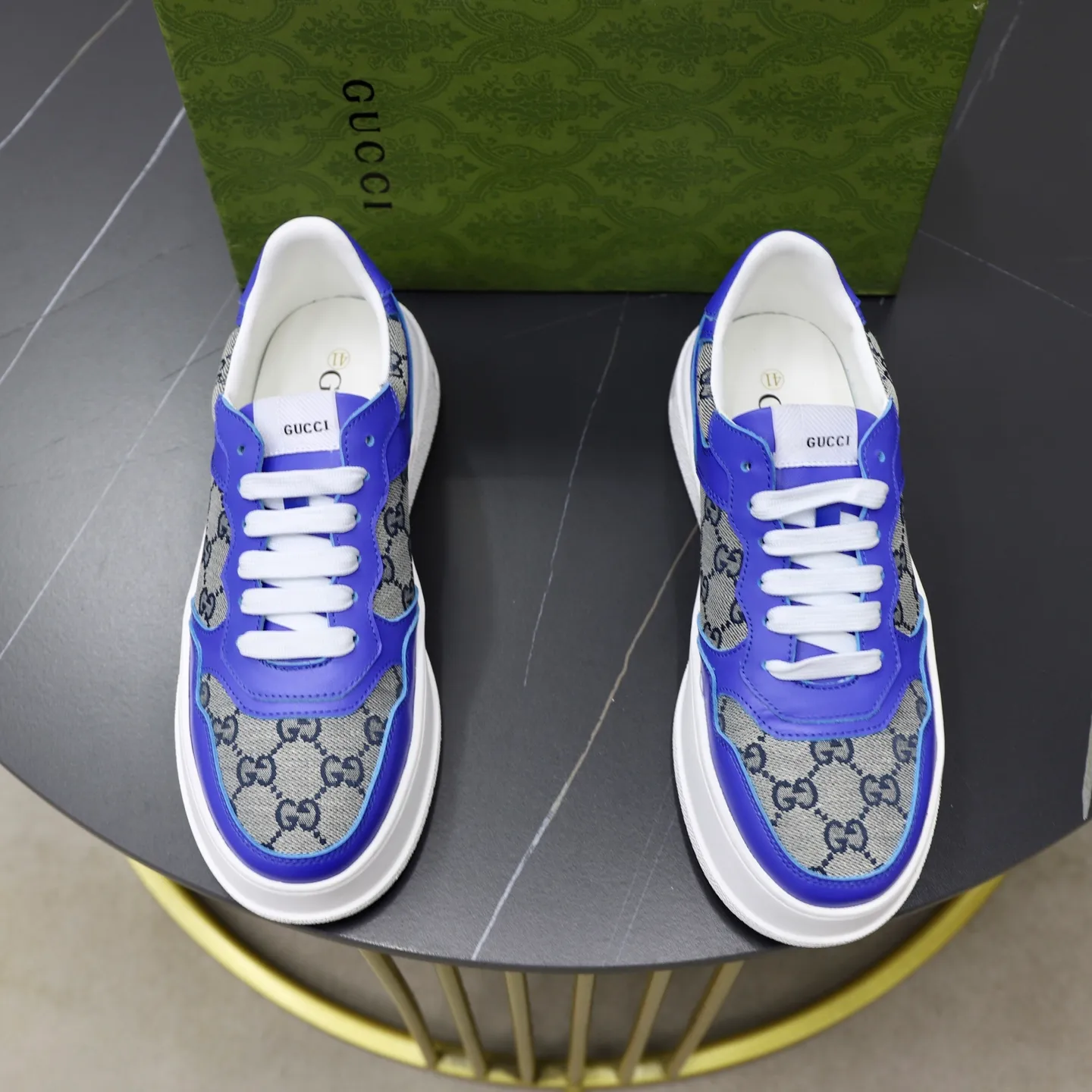 Men's shoes: 400💰🙅‍♂️🙅‍♂️🙅‍♂️ Brand: GUCCI Standard code: 38-44 (45 customized) Grade: Same as the official website Material: Original leather splicing brand cloth Comfortable and breathable sheepskin lining Lightweight wear-resistant outsole Style category: Men's fashion casual shoes Sports shoes Distinguished luxury brand elements Top luxury Color: actual picture color